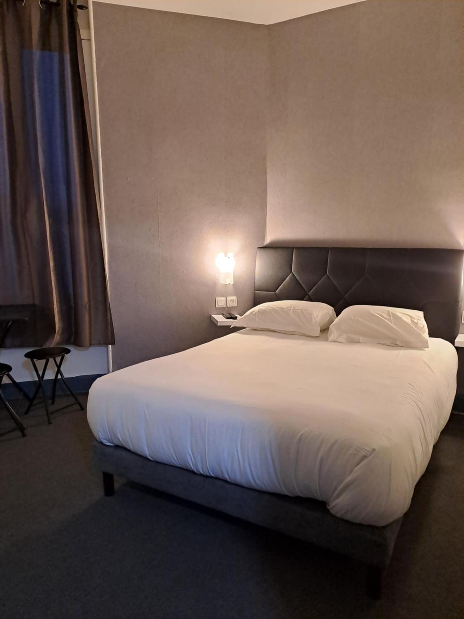 Hotel Le Celtic Montlucon Ngoại thất bức ảnh