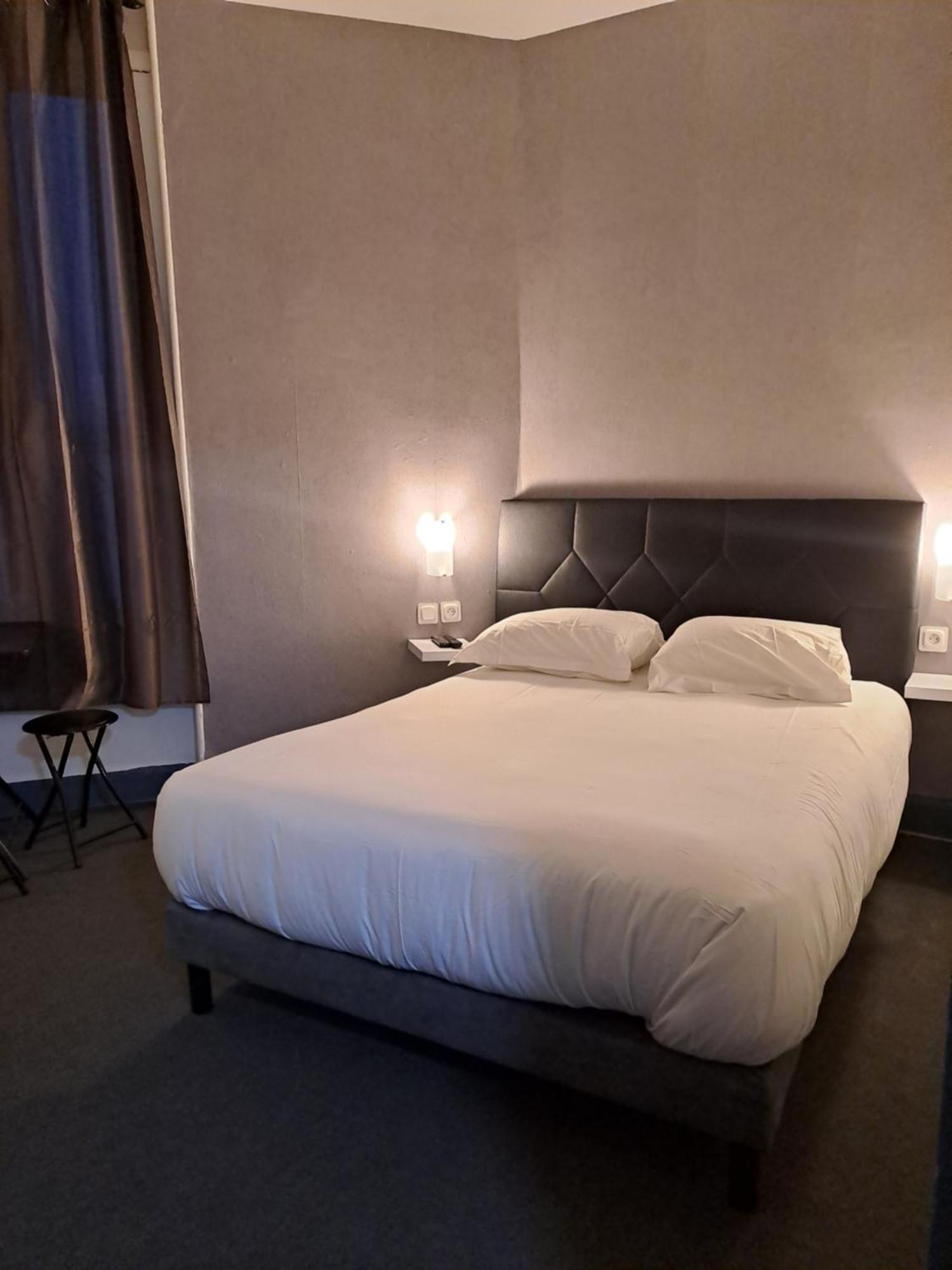 Hotel Le Celtic Montlucon Ngoại thất bức ảnh