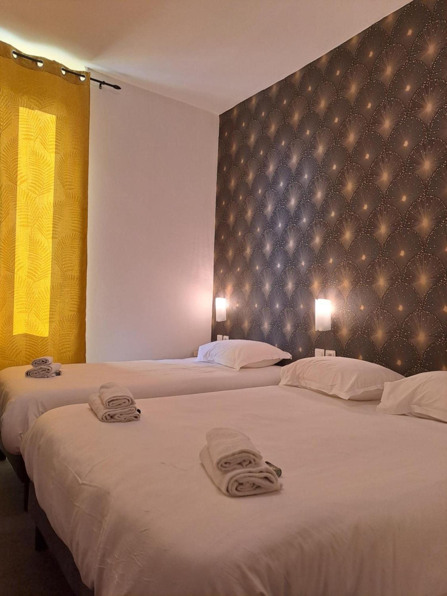 Hotel Le Celtic Montlucon Ngoại thất bức ảnh